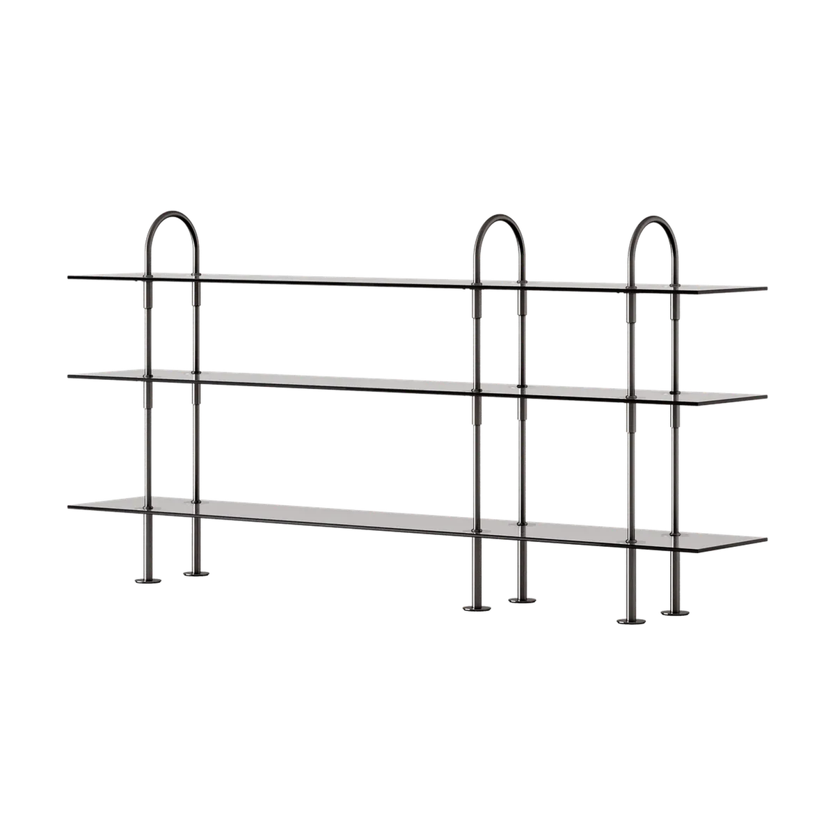 Keen Hillukerfi frá Gubi – 208 cm - 3 shelves / Smoke tempered glass / Black brass