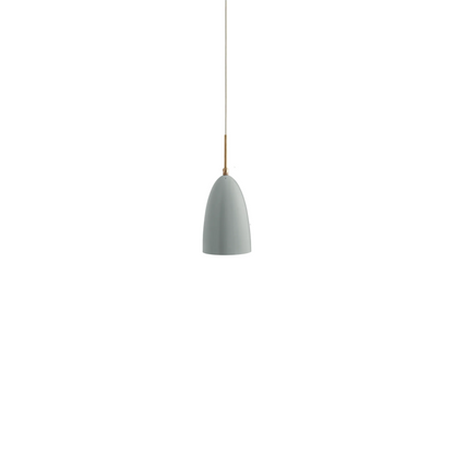 Gräshoppa Hangandi Ljós frá Gubi – Dusty blue matt