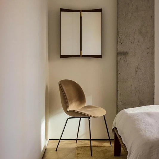The Vanity Mirror Collection frá Gubi