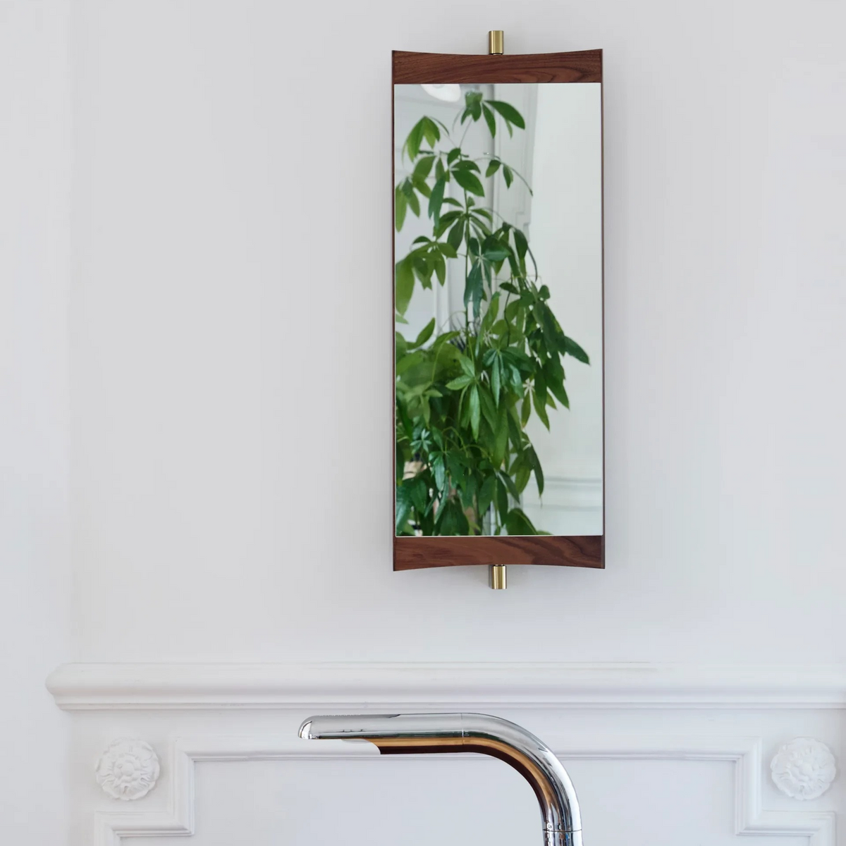 The Vanity Mirror Collection frá Gubi