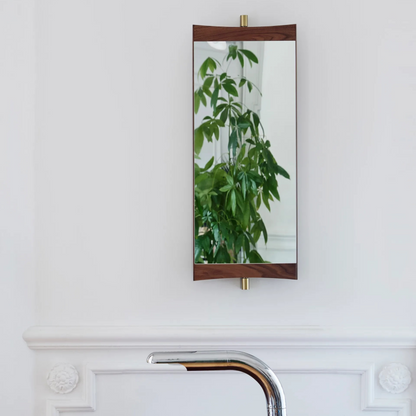 The Vanity Mirror Collection frá Gubi